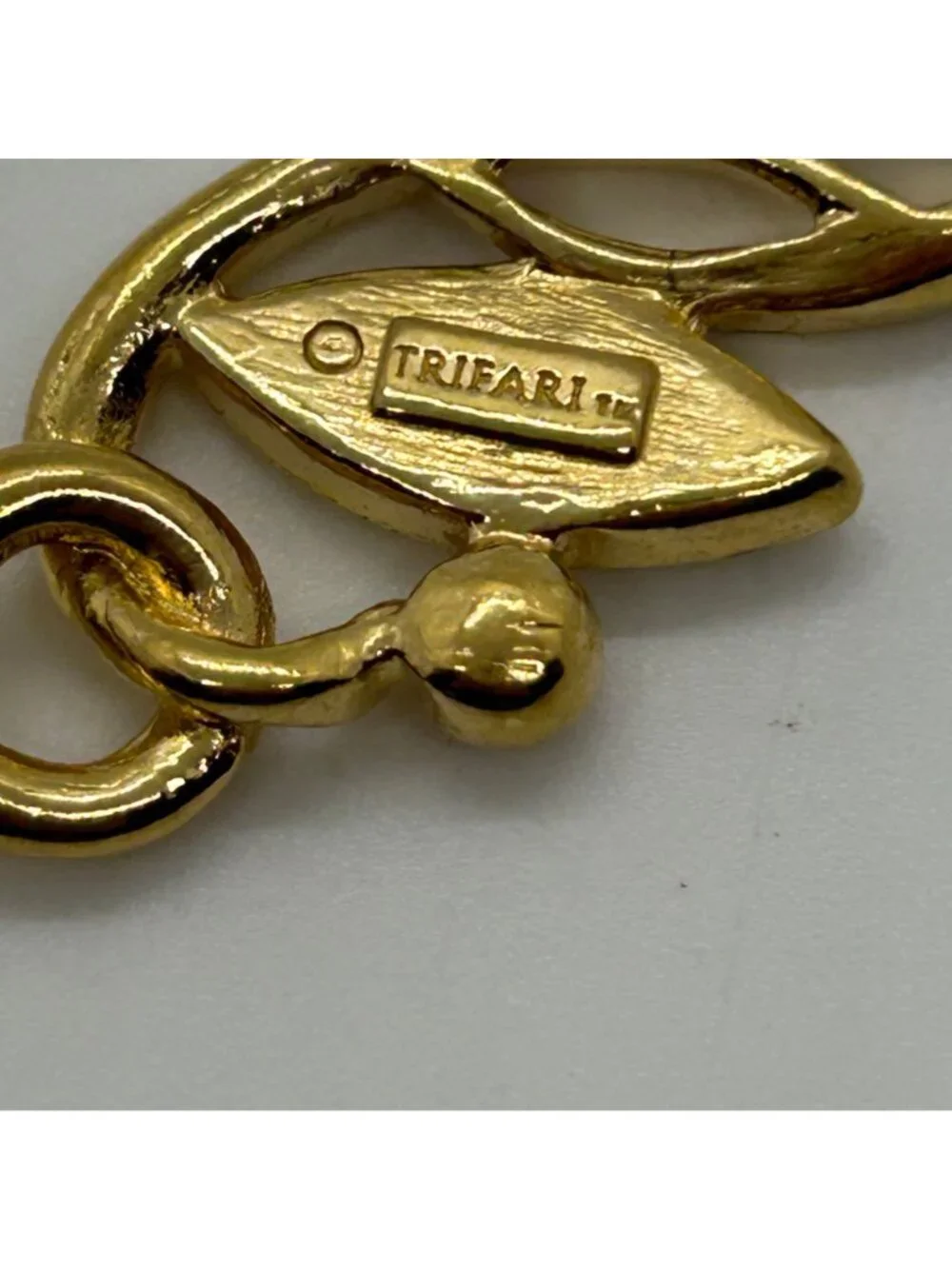 Vintage Trifari Enamel Choker Necklace Gold Tone Leaf Cream 1980s Statement